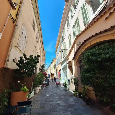 Homestay Rez De Terrasse Piscine Hyeres