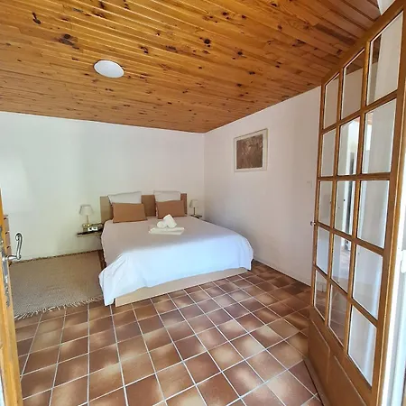 Rez De Terrasse Piscine Homestay